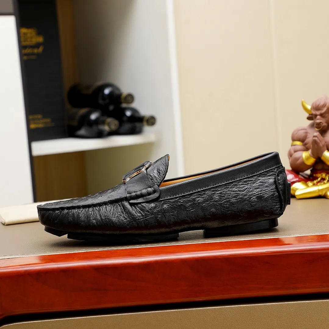 Men's shoes💰360💰🕷🕷️【 GUCCI 】Gucci's best-selling trendy men's casual slip-on shoes🇨🇳Official website original 1:1 mold opening💯Original quality, fine workmanship☘Fashionable and versatile, perfect last shape, comfortable on the feet🍓Trendy men's recommended model, imported cowhide on the top layer🎋High-quality pigskin lining, rubber wear-resistant and non-slip outsole, high-end atmosphere, worth owning🍉Optional 38-45